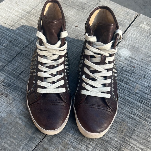 Frye “Kira”, studded, vintage leather,  high tops.  Distressed woman’s size 7.5 - Picture 3 of 9